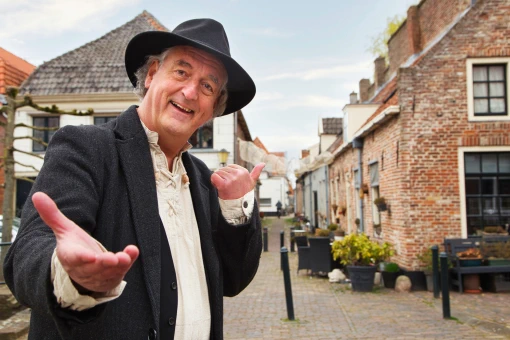 StoryTrail stadswandeling Elburg Franciscus in straten Elburg